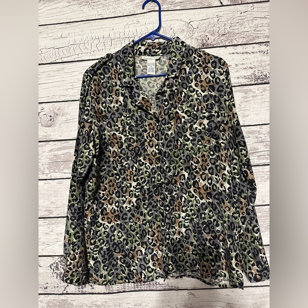 Anna & Frank 100% Silk Leopard Print Button Front Blouse Size M